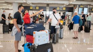 turistas britanicos aeropuerto coronavirus