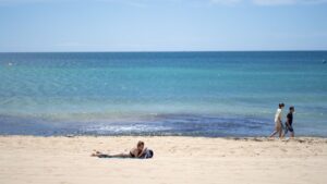 playa-can-pere-antoni-tomar-sol