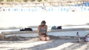 Magaluf-playa-turistas