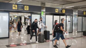 ingleses coronavirus aeropuerto cuantena