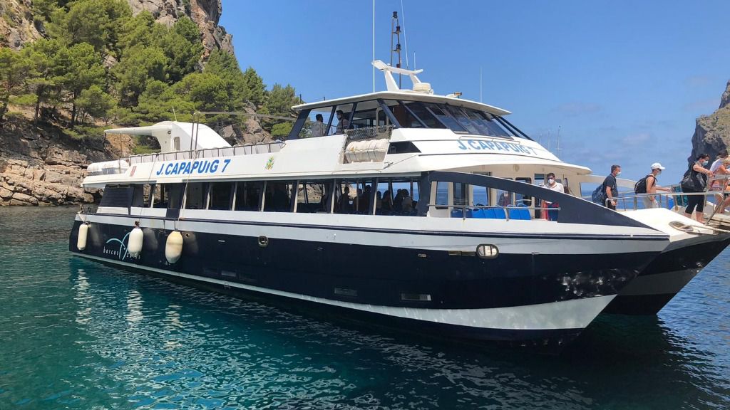barcos azules