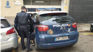 Polic&iacute;a Nacional