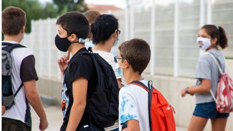 aula-coronavirus-colegio-cole