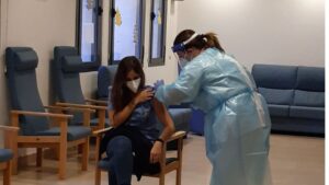 primera sanitaria vacuna coronavirus