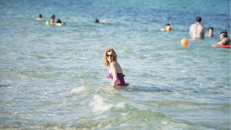 Magaluf-playa-turistas