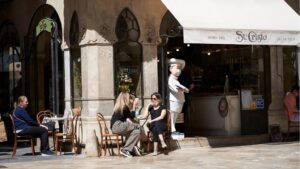 terraza-sol-sant-crist