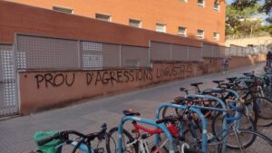 pintada-catalan-sanidad