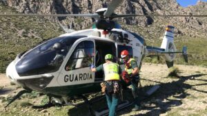 HELICOPTERO GUARDIA CIVIL RESCATE