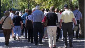 turistas ancianos imserso