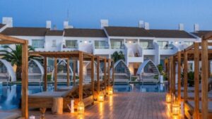 hotel menorca lago resort