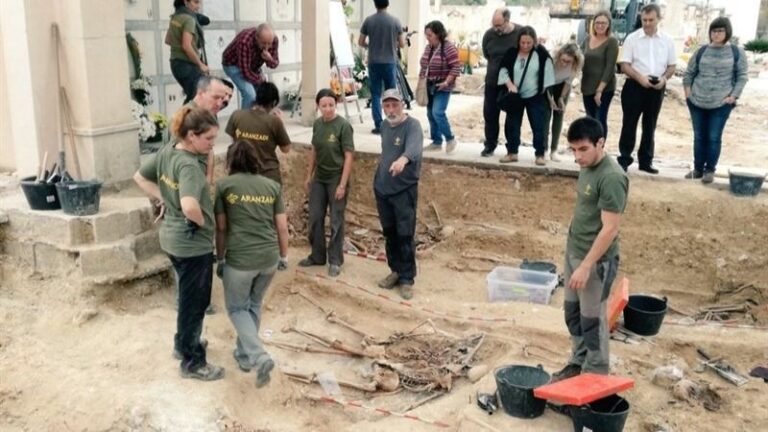 exhumación de la fosa común de Porreres Guerra Civil franquismo