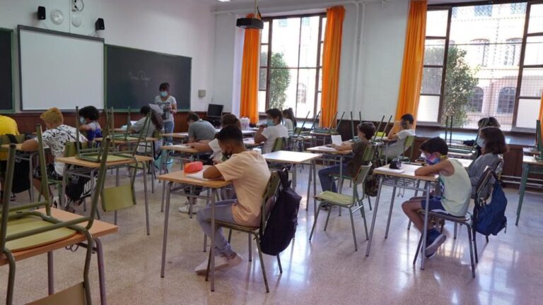 aula-coronavirus-colegio-cole