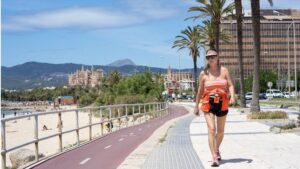 playa-can-pere-antoni-paseo-sol-buen-tiempo