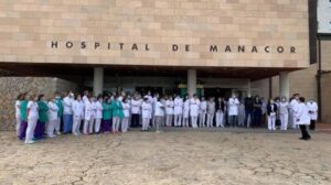 minuto silencio coronavirus hospital manacor