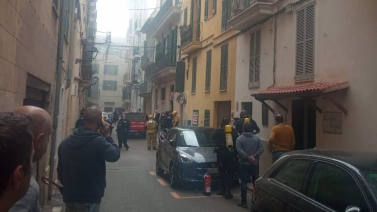 INCENDIO CALLE FELIP BAUZA PALMA