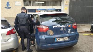 Polic&iacute;a Nacional