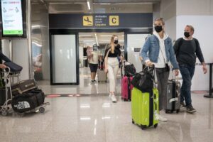 ingleses coronavirus aeropuerto cuantena