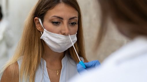coronavirus-pcr-antigenos-mascarilla