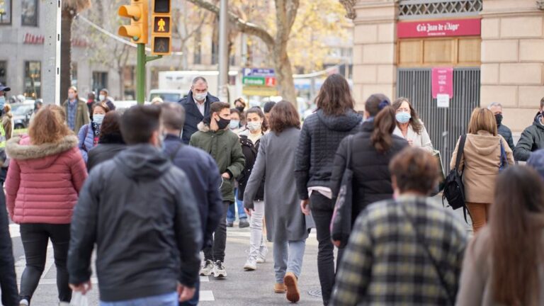 calle-gente-coronavirus