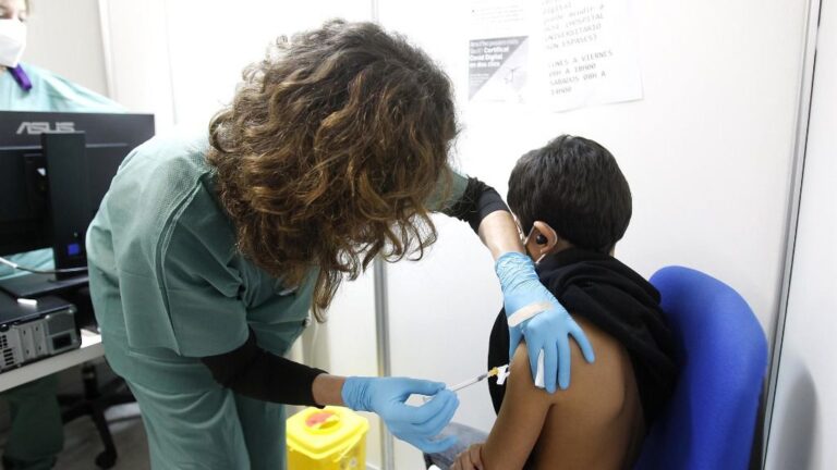 vacuna coronavirus niños