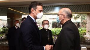 pedro sanchez y omella conferencia episcopal