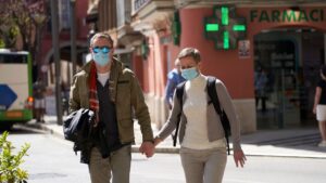 turistas-mascarilla-palma