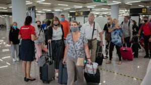 turistas britanicos aeropuerto coronavirus