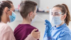 coronavirus-pcr-antigenos-mascarilla