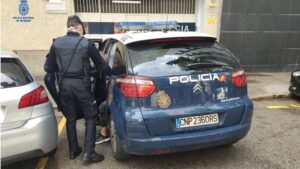 Polic&iacute;a Nacional