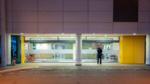 urgencias son espases policia hospital