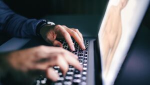 internet red pornograf&iacute;a