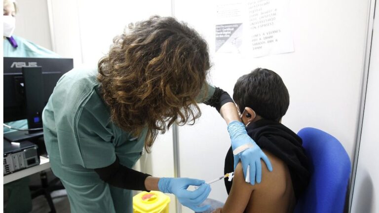 vacuna coronavirus niños