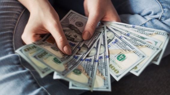 dolares dinero