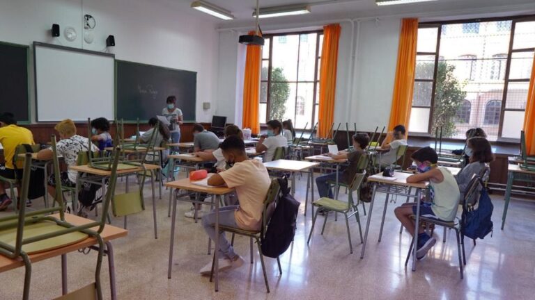 aula-coronavirus-colegio-cole