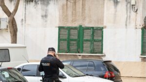 Polic&iacute;a Nacional en Son Goleu