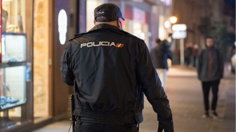 Policía Nacional Noche