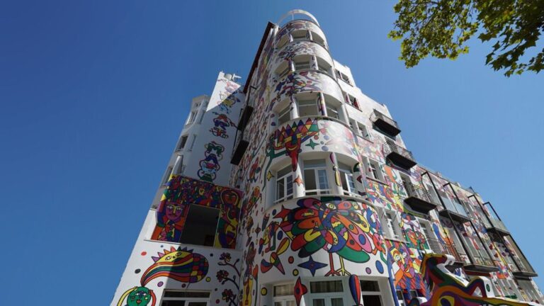 mural hotel son artmadams