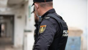 Polic&iacute;a Nacional