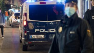 Polic&iacute;a Nacional Noche