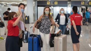 turistas britanicos aeropuerto coronavirus