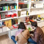 Las librer&iacute;as de Mallorca declaran la guerra a las plataformas de libros escolares