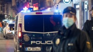 Polic&iacute;a Nacional Noche