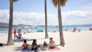 turistas playas calvia