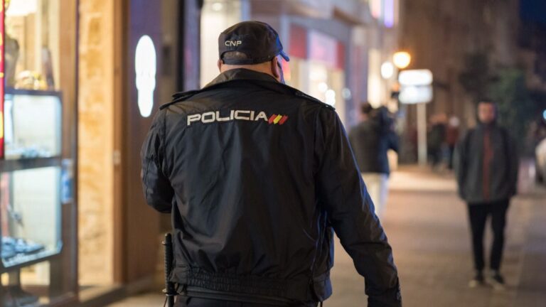 Policía Nacional Noche