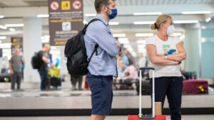 Esperando Maletas en el Aeropuerto