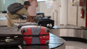 Esperando Maletas en el Aeropuerto