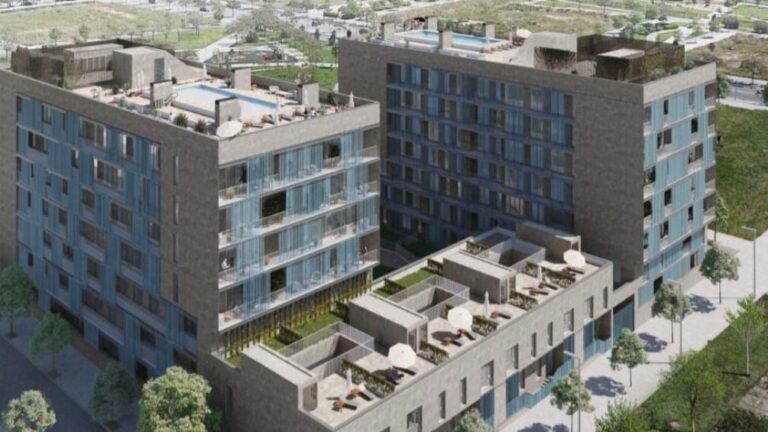 pisos lujo nou llevant