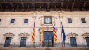 Ayuntamiento de Palma a las 12