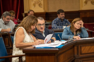 Francina Armengol junto a Juan Pedro Yllanes y Mercedes Garrido