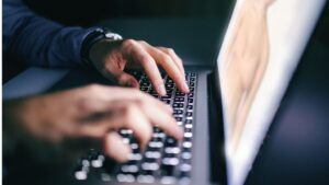 internet red pornograf&iacute;a